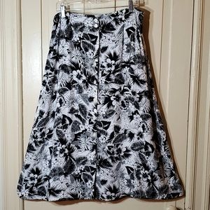 Sag Harbor Black & White Tropical Print Skirt